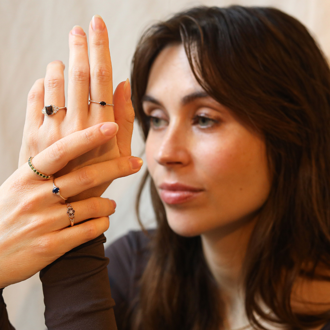 Tina Twisted Black Spinel ring | 9K